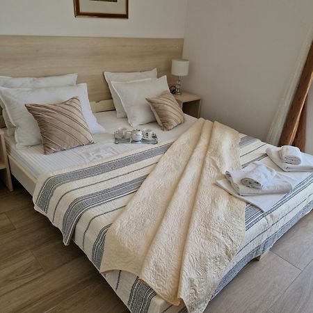 Apartments Saric Baška Voda Kültér fotó